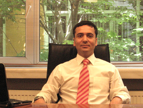 Jinekolog Operator ve Cinsel Terapist Dr. S�leyman Eserda�